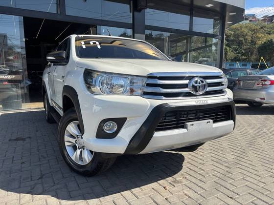 TOYOTA HILUX 2.7 SR 4X2 CD 16V FLEX 4P AUTOMÁTICO